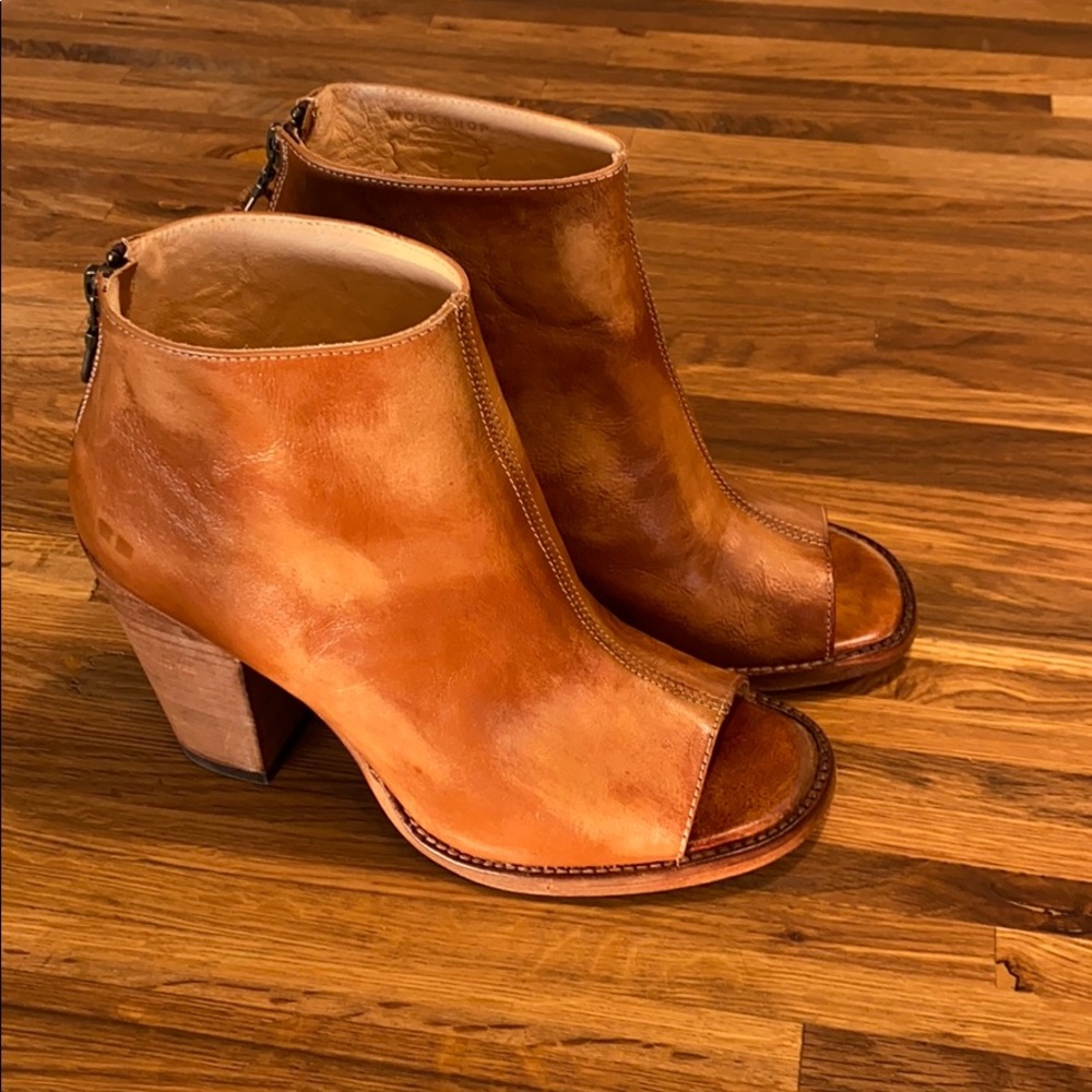 BED | STU   Genuine Leather  Peep Toe Booties 💥